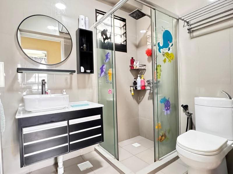 152C Bedok South Road, 152C Bedok South Road, Bedok / Upper East Coast, 3 Bedrooms, 1,001 sqft, HDB Flat For Sale, by Moses Quek, 500255693 - Bathroom - PropertyGuru.com.sg