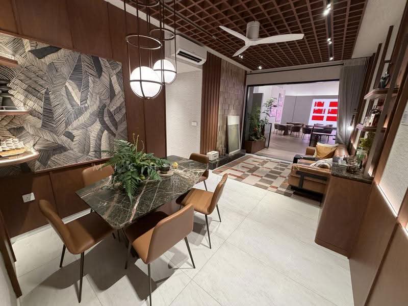 Pinery Residences, Tampines Street 94, Bedok / Upper East Coast, 3 Bedrooms, 1,055 sqft, Condominium For Sale, by Michael Chin 陈俊雄, 500255696 - Dining Room - PropertyGuru.com.sg