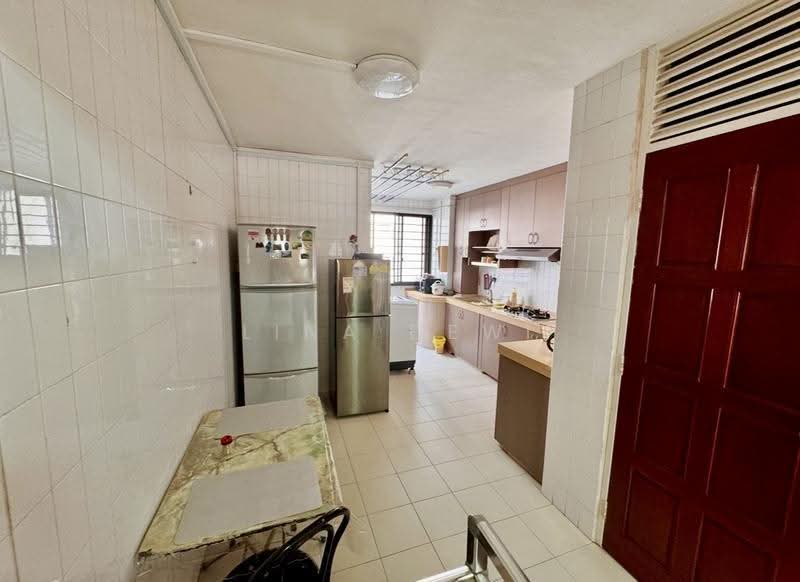 922 Jurong West Street 92, 922 Jurong West Street 92, Boon Lay / Jurong / Tuas, 3 Bedrooms, 1,119 sqft, HDB Flat For Sale, by Lina Dewi, 500255735 - Kitchen - PropertyGuru.com.sg