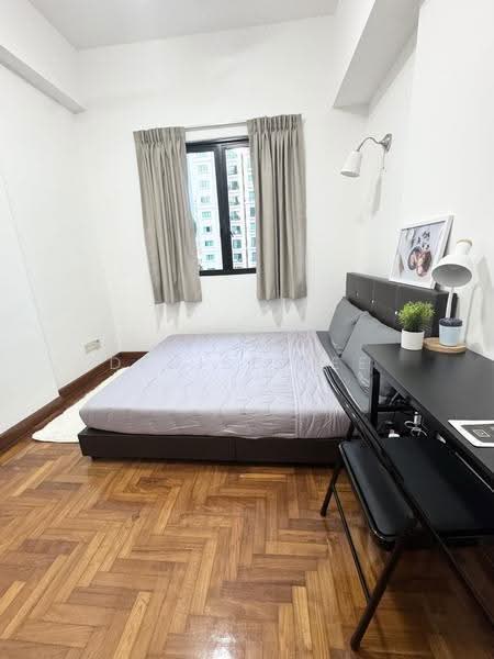 The Anchorage, 370 Alexandra Road, Alexandra / Commonwealth, Room Rental, 250 sqft, Condominium For Rent, by Denise Lee, 500255740 - Bedroom - PropertyGuru.com.sg