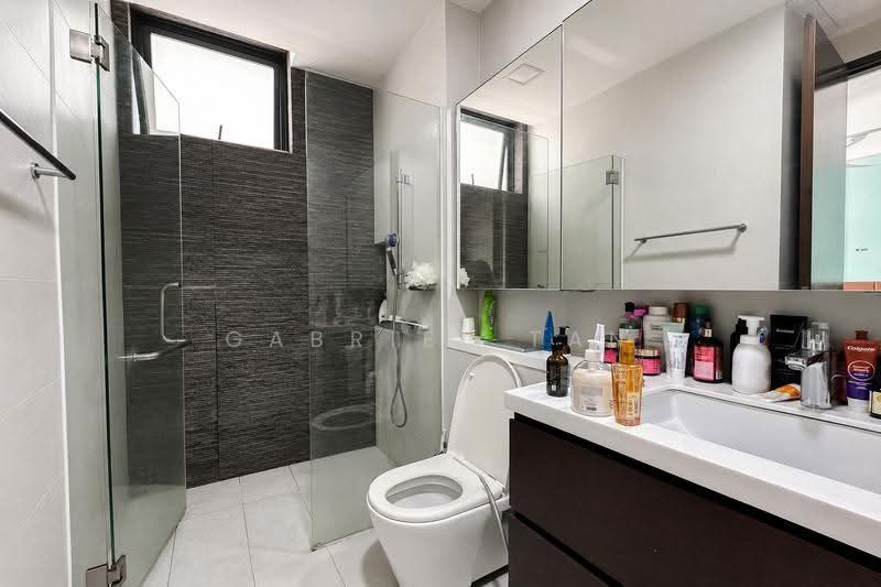 Rare Freehold 4-Storey Terrace Near Cashew MRT | Private Pool & Lift, Cashew Crescent / Cashew Road, Dairy Farm / Bukit Panjang / Choa Chu Kang, 5 Bedrooms, 4,500 sqft, Terraced House For Sale, by Gabriel Tan, 500255755 - Bathroom - PropertyGuru.com.sg