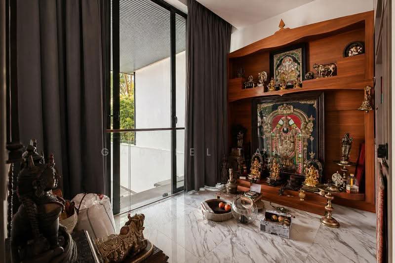 Rare Freehold 4-Storey Terrace Near Cashew MRT | Private Pool & Lift, Cashew Crescent / Cashew Road, Dairy Farm / Bukit Panjang / Choa Chu Kang, 5 Bedrooms, 4,500 sqft, Terraced House For Sale, by Gabriel Tan, 500255755 - Family Room - PropertyGuru.com.sg