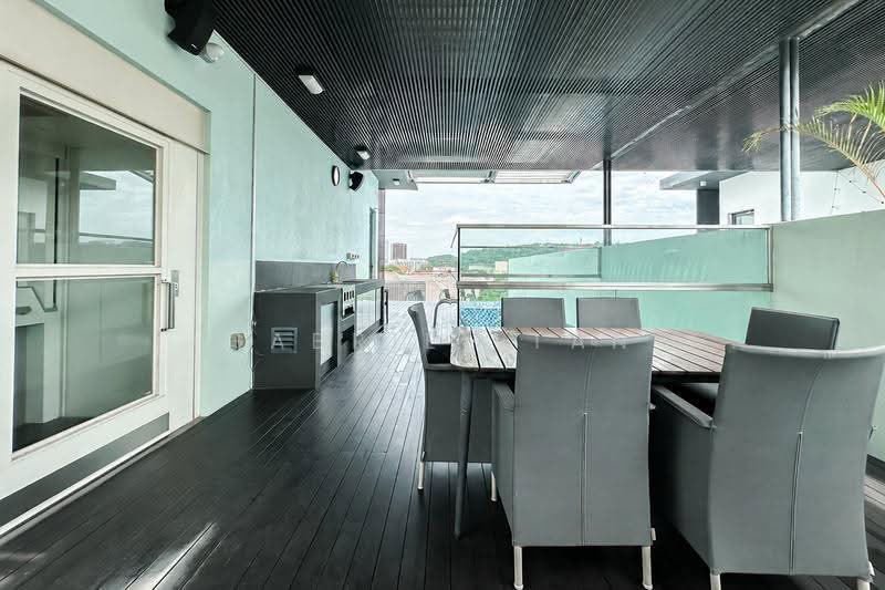 Rare Freehold 4-Storey Terrace Near Cashew MRT | Private Pool & Lift, Cashew Crescent / Cashew Road, Dairy Farm / Bukit Panjang / Choa Chu Kang, 5 Bedrooms, 4,500 sqft, Terraced House For Sale, by Gabriel Tan, 500255755 - Roof Terrace - PropertyGuru.com.sg
