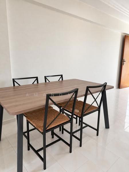 222 Tampines Street 24, 222 Tampines Street 24, Pasir Ris / Tampines, Room Rental, 120 sqft, HDB Flat For Rent, by Amanda Sim, 500255759 - Dining Room - PropertyGuru.com.sg