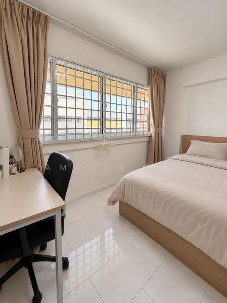 222 Tampines Street 24, 222 Tampines Street 24, Pasir Ris / Tampines, Room Rental, 120 sqft, HDB Flat For Rent, by Amanda Sim, 500255759 - Bedroom - PropertyGuru.com.sg