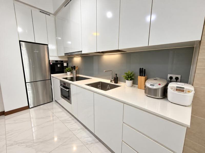 The Hillier, 2 Hillview Rise, Dairy Farm / Bukit Panjang / Choa Chu Kang, 2 Bedrooms, 840 sqft, Condominium For Sale, by Vanessa Foo, 500255776 - Kitchen - PropertyGuru.com.sg