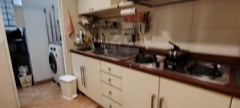 Casablanca, 21 Rosewood Drive, Admiralty / Woodlands, 3 Bedrooms, 1,342 sqft, Condominium For Sale, by Ivan Tan, 500255778 - Kitchen - PropertyGuru.com.sg