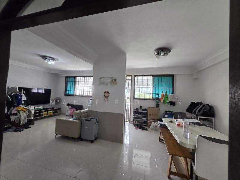 921 Jurong West Street 92, 921 Jurong West Street 92, Boon Lay / Jurong / Tuas, 3 Bedrooms, 1,108 sqft, HDB Flat For Sale, by Mansfield Tan, 500255781 - Living Room - PropertyGuru.com.sg