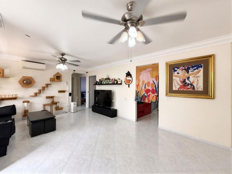 653 Woodlands Ring Road, 653 Woodlands Ring Road, Admiralty / Woodlands, 3 Bedrooms, 1,076 sqft, HDB Flat For Sale, by Nazri Baobed, 500255784 - Living Room - PropertyGuru.com.sg