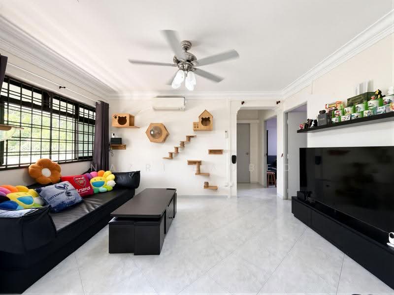 653 Woodlands Ring Road, 653 Woodlands Ring Road, Admiralty / Woodlands, 3 Bedrooms, 1,076 sqft, HDB Flat For Sale, by Nazri Baobed, 500255784 - Living Room - PropertyGuru.com.sg