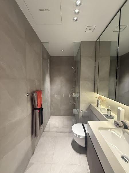 Terra Hill, 18 Yew Siang Road, Buona Vista / West Coast / Clementi New Town, 3 Bedrooms, 1,335 sqft, Condominium For Sale, by Valerie Cai, 500255790 - Bathroom - PropertyGuru.com.sg