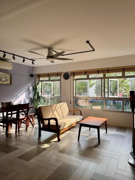442A Bukit Batok West Avenue 8, 442A Bukit Batok West Avenue 8, Dairy Farm / Bukit Panjang / Choa Chu Kang, 3 Bedrooms, 1,206 sqft, HDB Flat For Sale, by CY Chan, 500255801 - Living Room - PropertyGuru.com.sg