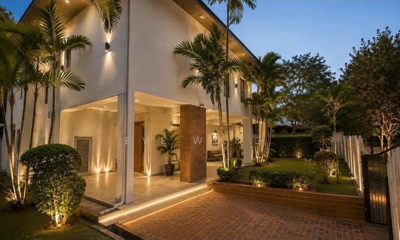Sunset way, Clementi Park / Upper Bukit Timah, 5 Bedrooms, 4,200 sqft, Bungalow House For Sale, by Eve Wong, 500255809 - Exterior - PropertyGuru.com.sg