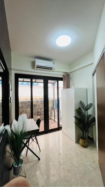 D'Manor, 25 Tanah Merah Kechil Avenue, Bedok / Upper East Coast, 1 Bedroom, 200 sqft, Condominium For Rent, by Laven Loo 吕欣颐, 500255814 - PropertyGuru.com.sg