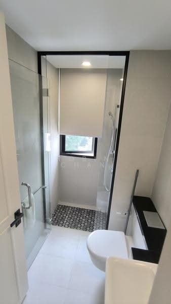 Royal Hallmark, 1 Haig Lane, East Coast / Marine Parade, Room Rental, 100 sqft, Condominium For Rent, by Robin Chan, 500255824 - Bathroom - PropertyGuru.com.sg
