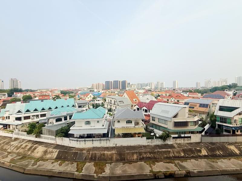 Grand Dunman, 10 Dunman Road, East Coast / Marine Parade, 2 Bedrooms, 775 sqft, Condominium For Sale, by Arnold Wee, 500255838 - Exterior - PropertyGuru.com.sg