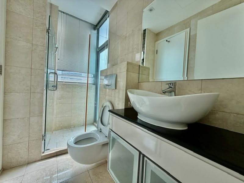 Balmoral Hills, 9 Balmoral Park, Tanglin / Holland / Bukit Timah, 4 Bedrooms, 1,841 sqft, Condominium For Rent, by Chong Lay Guan, 500255843 - Bathroom - PropertyGuru.com.sg
