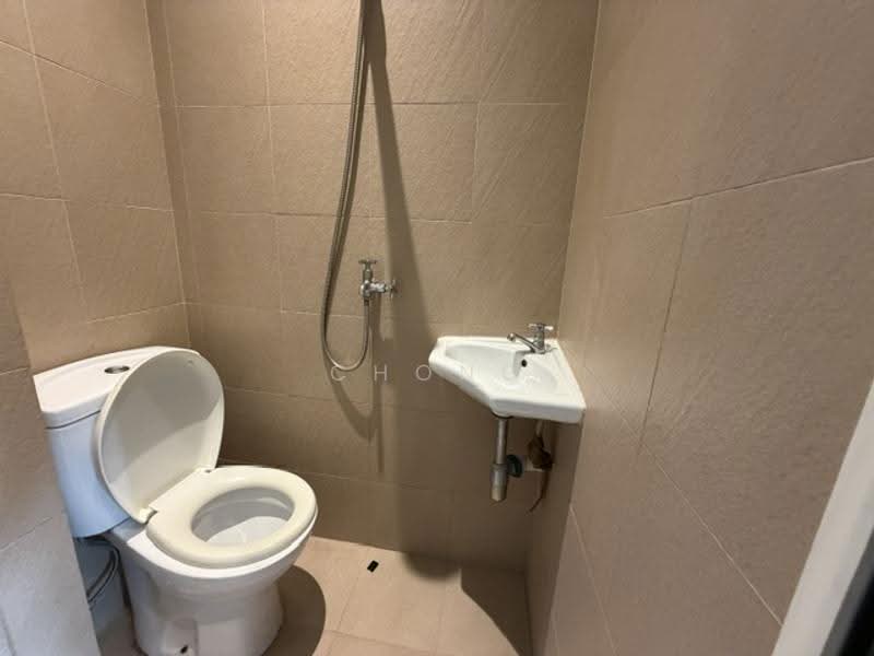 Balmoral Hills, 9 Balmoral Park, Tanglin / Holland / Bukit Timah, 4 Bedrooms, 1,841 sqft, Condominium For Rent, by Chong Lay Guan, 500255843 - Bathroom - PropertyGuru.com.sg