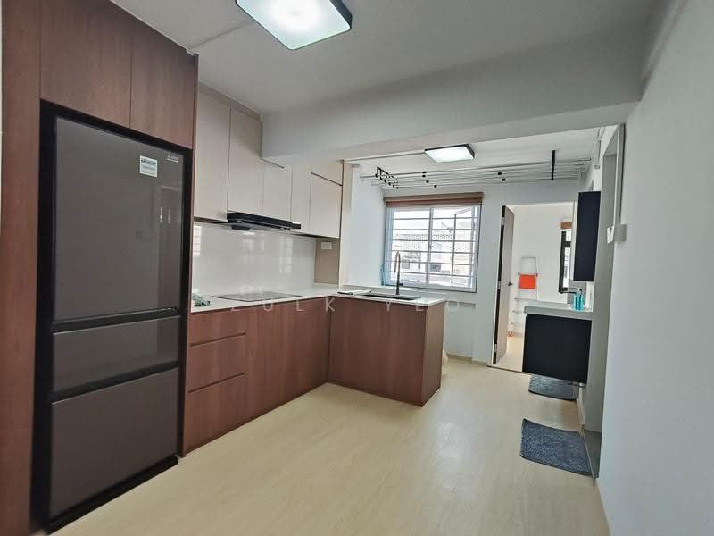 225 Lorong 8 Toa Payoh, 225 Lorong 8 Toa Payoh, Balestier / Toa Payoh, 2 Bedrooms, 818 sqft, HDB Flat For Sale, by Zulk Yeo, 500255846 - Kitchen - PropertyGuru.com.sg