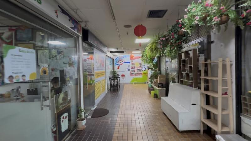 Beauty World Centre, 144 Upper Bukit Timah Road, Clementi Park / Upper Bukit Timah, 517 sqft, Mall Shop For Sale, by Alvin Chua, 500255852 - Corridor - CommercialGuru.com.sg