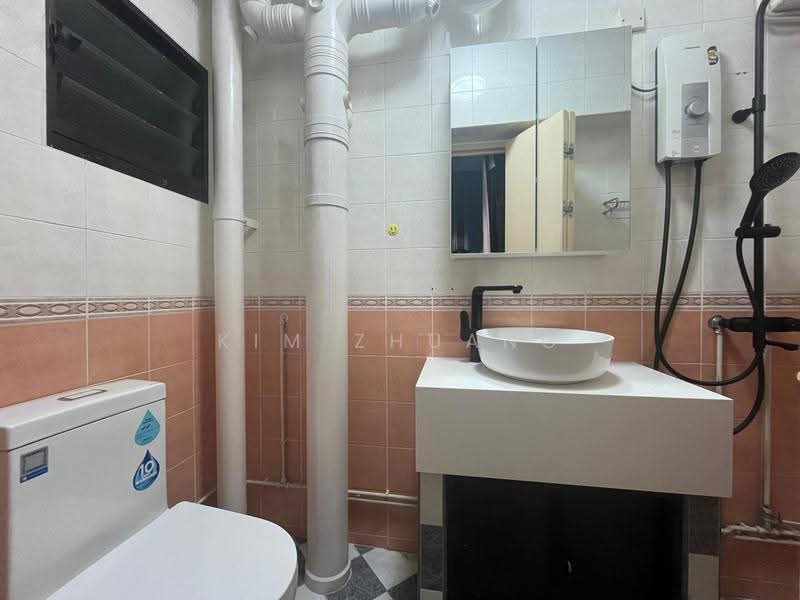 689B Choa Chu Kang Drive, 689B Choa Chu Kang Drive, Dairy Farm / Bukit Panjang / Choa Chu Kang, Room Rental, 150 sqft, HDB Flat For Rent, by Kim Zhuang, 500255857 - Bathroom - PropertyGuru.com.sg