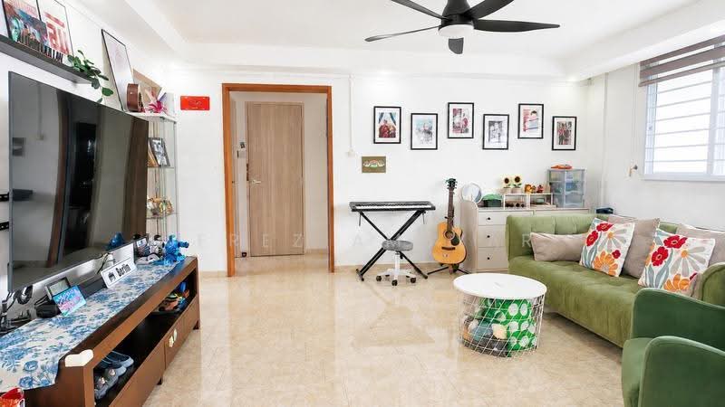 616 Hougang Avenue 8, 616 Hougang Avenue 8, Hougang / Punggol / Sengkang, 3 Bedrooms, 1,108 sqft, HDB Flat For Sale, by Jerez Amsyar, 500255871 - Living Room - PropertyGuru.com.sg
