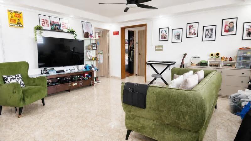 616 Hougang Avenue 8, 616 Hougang Avenue 8, Hougang / Punggol / Sengkang, 3 Bedrooms, 1,108 sqft, HDB Flat For Sale, by Jerez Amsyar, 500255871 - Living Room - PropertyGuru.com.sg