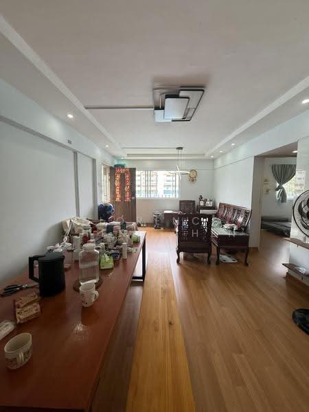 585 Ang Mo Kio Avenue 3, 585 Ang Mo Kio Avenue 3, Ang Mo Kio / Bishan / Thomson, 3 Bedrooms, 980 sqft, HDB Flat For Sale, by Florence Zheng Zhen, 500255895 - Living Room - PropertyGuru.com.sg