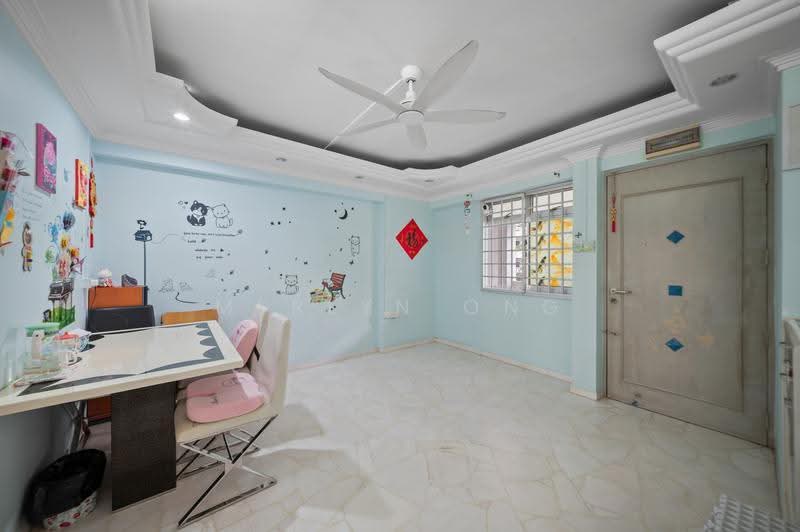 737 Woodlands Circle, 737 Woodlands Circle, Admiralty / Woodlands, 3 Bedrooms, 980 sqft, HDB Flat For Sale, by Merlyn Ong, 500255897 - Living Room - PropertyGuru.com.sg
