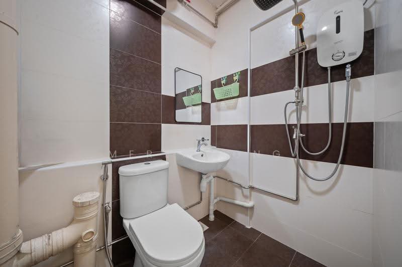 737 Woodlands Circle, 737 Woodlands Circle, Admiralty / Woodlands, 3 Bedrooms, 980 sqft, HDB Flat For Sale, by Merlyn Ong, 500255897 - Bathroom - PropertyGuru.com.sg