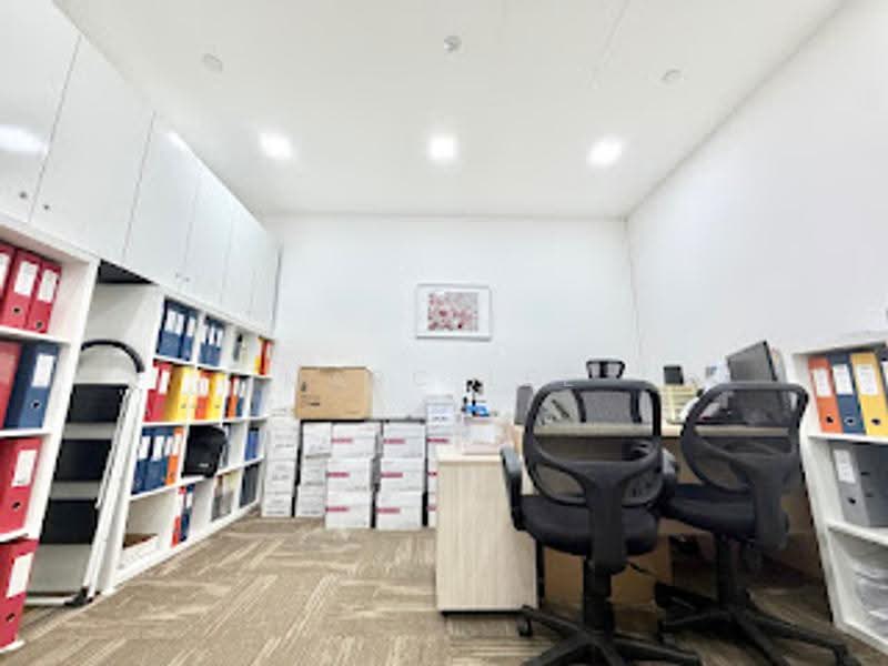 Beautifully Renovated Office Warehouse @ Macpherson, Upper Aljunied / Joo Seng / Kampong Ampat, Eunos / Geylang / Paya Lebar, 2,315 sqft, Light Industrial (B1) For Sale, by Marc Lee, 500255926 - Interior - CommercialGuru.com.sg
