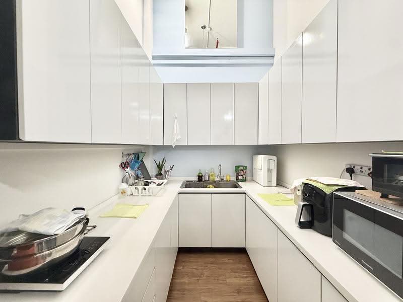 Beautifully Renovated Office Warehouse @ Macpherson, Upper Aljunied / Joo Seng / Kampong Ampat, Eunos / Geylang / Paya Lebar, 2,315 sqft, Light Industrial (B1) For Sale, by Marc Lee, 500255926 - Kitchen - CommercialGuru.com.sg