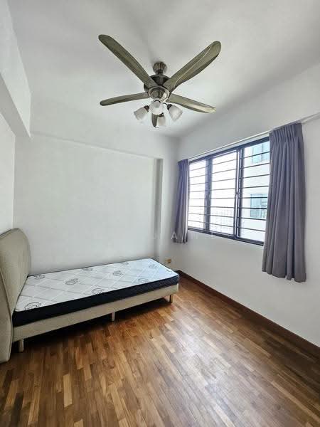 Pinevale, 2 Tampines Street 73, Pasir Ris / Tampines, 3 Bedrooms, 1,292 sqft, Condominium For Rent, by Ng Jane, 500255927 - Bedroom - PropertyGuru.com.sg