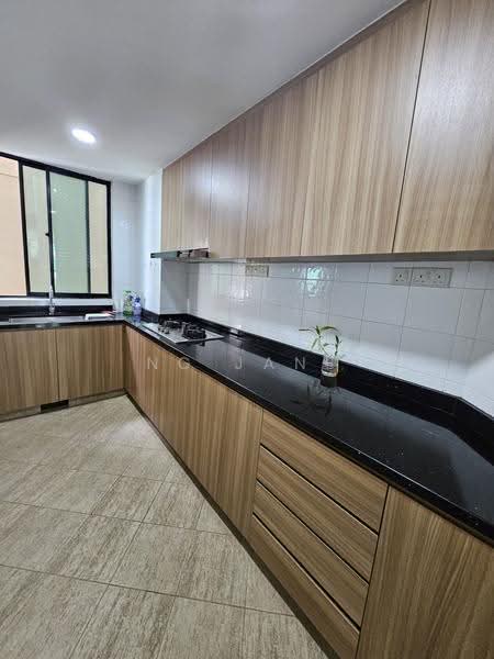 Pinevale, 2 Tampines Street 73, Pasir Ris / Tampines, 3 Bedrooms, 1,292 sqft, Condominium For Rent, by Ng Jane, 500255927 - Kitchen - PropertyGuru.com.sg