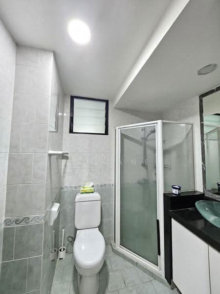 Pinevale, 2 Tampines Street 73, Pasir Ris / Tampines, 3 Bedrooms, 1,292 sqft, Condominium For Rent, by Ng Jane, 500255927 - Bathroom - PropertyGuru.com.sg
