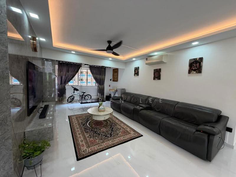 856E Tampines Street 82, 856E Tampines Street 82, Pasir Ris / Tampines, 4 Bedrooms, 1,625 sqft, HDB Flat For Sale, by Darren Lee, 500255934 - Living Room - PropertyGuru.com.sg