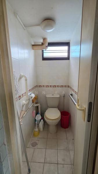 86 Whampoa Drive, 86 Whampoa Drive, Balestier / Toa Payoh, 3 Bedrooms, 829 sqft, HDB Flat For Sale, by Funn Kam, 500255935 - Bathroom - PropertyGuru.com.sg