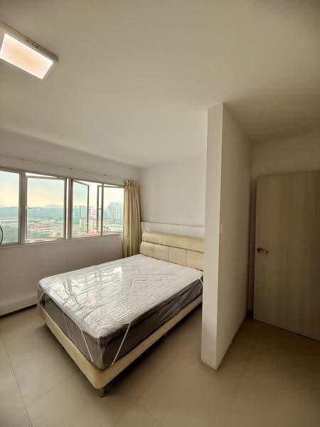 687C Choa Chu Kang Drive, 687C Choa Chu Kang Drive, Dairy Farm / Bukit Panjang / Choa Chu Kang, Room Rental, 150 sqft, HDB Flat For Rent, by Liow Hai Ting, 500255950 - Bedroom - PropertyGuru.com.sg
