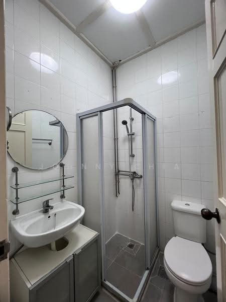Townerville, McNair Road, Balestier / Toa Payoh, 4 Bedrooms, 2,917 sqft, Conservation House For Rent, by Johnny Chia, 500255959 - Bathroom - PropertyGuru.com.sg