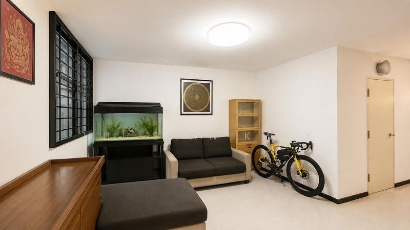 675A Jurong West Street 64, 675A Jurong West Street 64, Boon Lay / Jurong / Tuas, 3 Bedrooms, 1,184 sqft, HDB Flat For Sale, by Hui Sann Kwok, 500255972 - Living Room - PropertyGuru.com.sg
