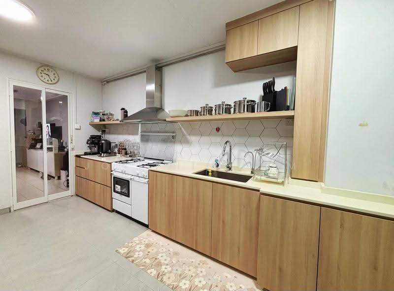 205 Choa Chu Kang Central, 205 Choa Chu Kang Central, Dairy Farm / Bukit Panjang / Choa Chu Kang, 4 Bedrooms, 1,313 sqft, HDB Flat For Sale, by Josephine Lim, 500255974 - Kitchen - PropertyGuru.com.sg
