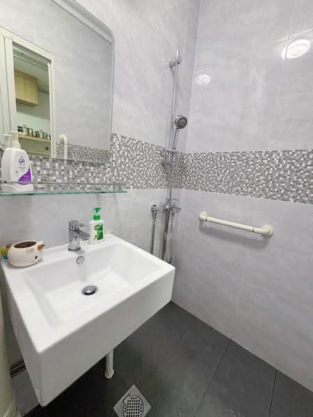 205 Choa Chu Kang Central, 205 Choa Chu Kang Central, Dairy Farm / Bukit Panjang / Choa Chu Kang, 4 Bedrooms, 1,313 sqft, HDB Flat For Sale, by Josephine Lim, 500255974 - PropertyGuru.com.sg