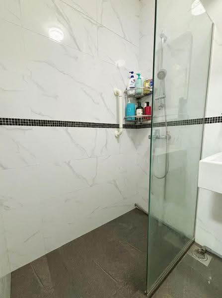 205 Choa Chu Kang Central, 205 Choa Chu Kang Central, Dairy Farm / Bukit Panjang / Choa Chu Kang, 4 Bedrooms, 1,313 sqft, HDB Flat For Sale, by Josephine Lim, 500255974 - PropertyGuru.com.sg