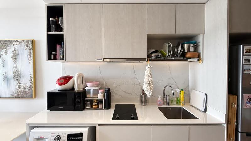 Whistler Grand, 107 West Coast Vale, Buona Vista / West Coast / Clementi New Town, 2 Bedrooms, 614 sqft, Condominium For Sale, by Alize Ng, 500255992 - Kitchen - PropertyGuru.com.sg