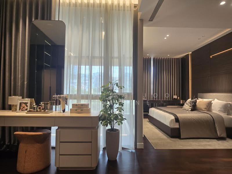 Lloyd SixtyFive, 65 Lloyd Road, Orchard / River Valley, 2 Bedrooms, 1,808 sqft, Condominium For Sale, by Lim Ping Joo Kellynne, 500256006 - Bedroom - PropertyGuru.com.sg