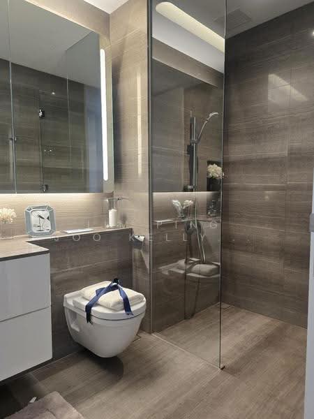 Lloyd SixtyFive, 65 Lloyd Road, Orchard / River Valley, 2 Bedrooms, 1,808 sqft, Condominium For Sale, by Lim Ping Joo Kellynne, 500256006 - Bathroom - PropertyGuru.com.sg