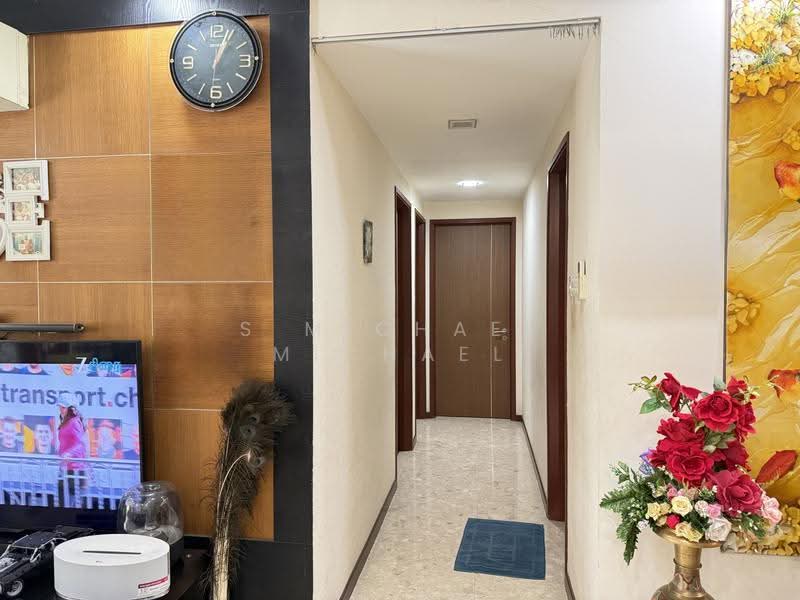 Summerdale, 10 Boon Lay Drive, Boon Lay / Jurong / Tuas, 3 Bedrooms, 1,399 sqft, Condominium For Sale, by S MICHAEL Michael, 500256008 - Corridor - PropertyGuru.com.sg