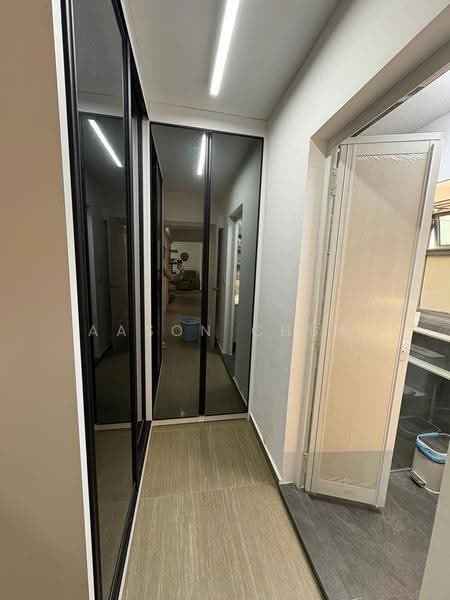 17A MacPherson Residency, 17A Circuit Road, Macpherson / Potong Pasir, 3 Bedrooms, 1,001 sqft, HDB Flat For Rent, by Aason Chua, 500256013 - Corridor - PropertyGuru.com.sg