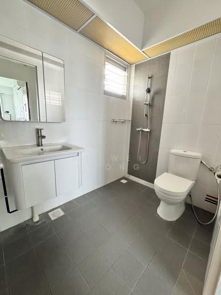 455A Teck Ghee Parkview, 455A Ang Mo Kio Street 44, Ang Mo Kio / Bishan / Thomson, 3 Bedrooms, 1,216 sqft, HDB Flat For Rent, by Shiwei Kwong, 500256027 - Common Bathroom - PropertyGuru.com.sg
