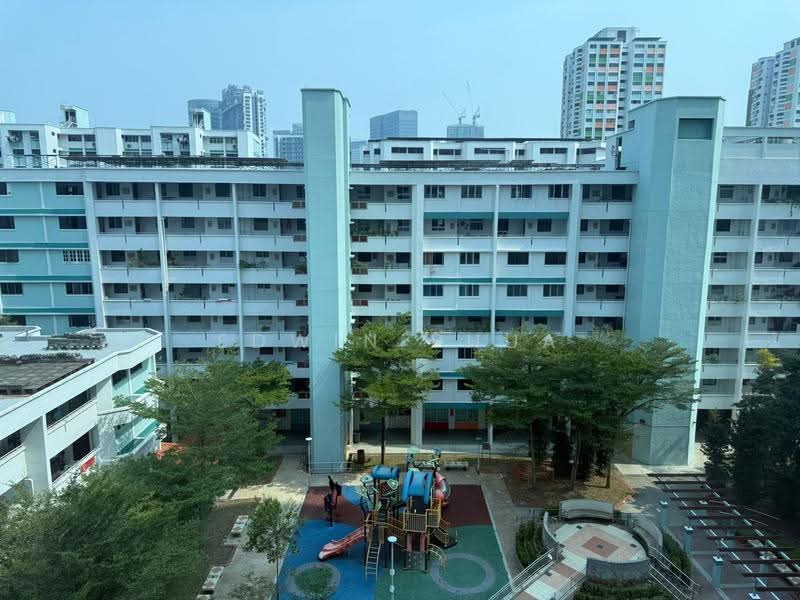 239 Jurong East Street 21, 239 Jurong East Street 21, Boon Lay / Jurong / Tuas, 4 Bedrooms, 1,291 sqft, HDB Flat For Sale, by Edwin Phua, 500256033 - Exterior - PropertyGuru.com.sg
